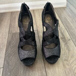 EUC Isola Womens Dallan Peep Toe Platform Pumps